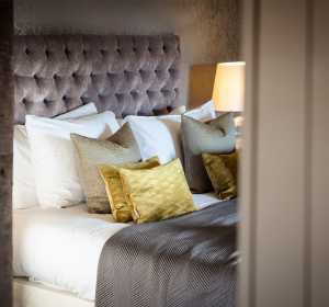 Stay in style vaulty manor house room for your guests
